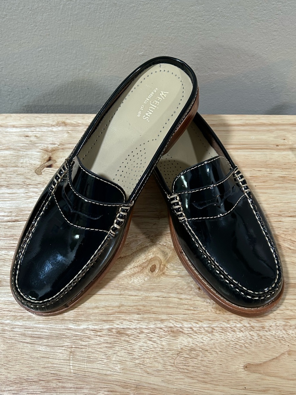 Weejuns Black Patent Leather Slip-On Loafer Mules